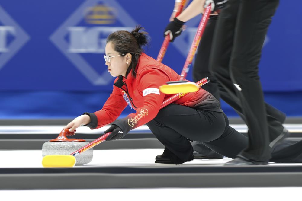 曼联主帅谈球队战术与未来