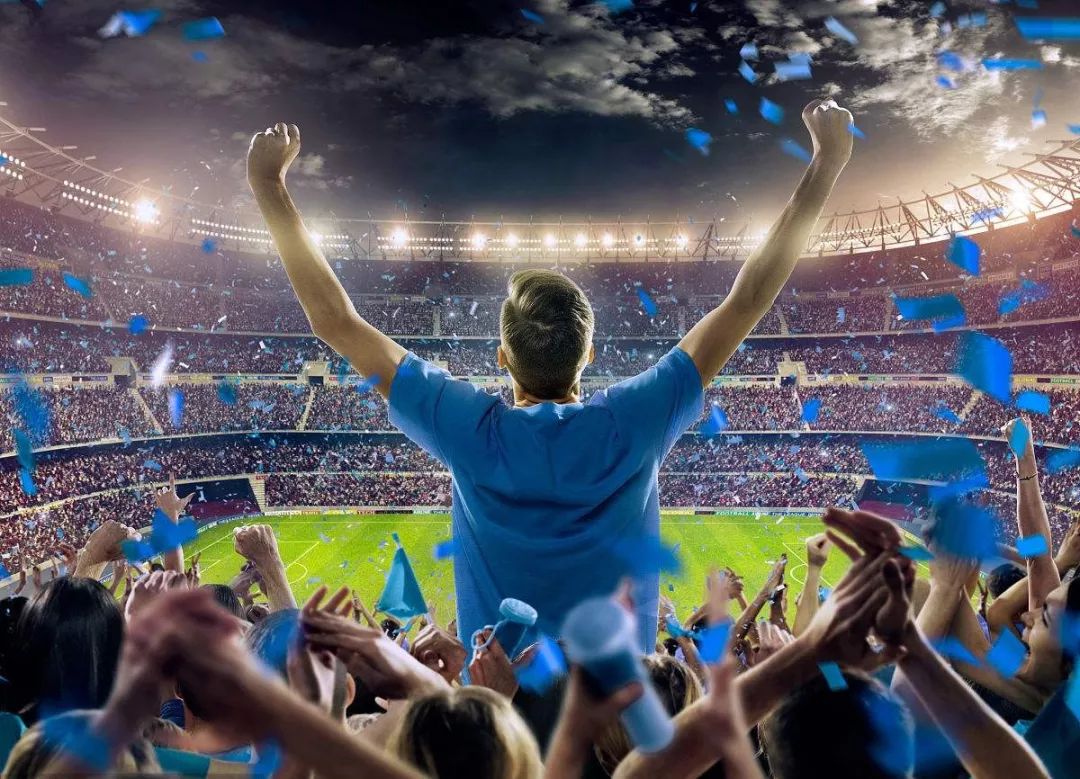 范佩西：温格是我的足球教父；弗格森的管理能力让人惊叹